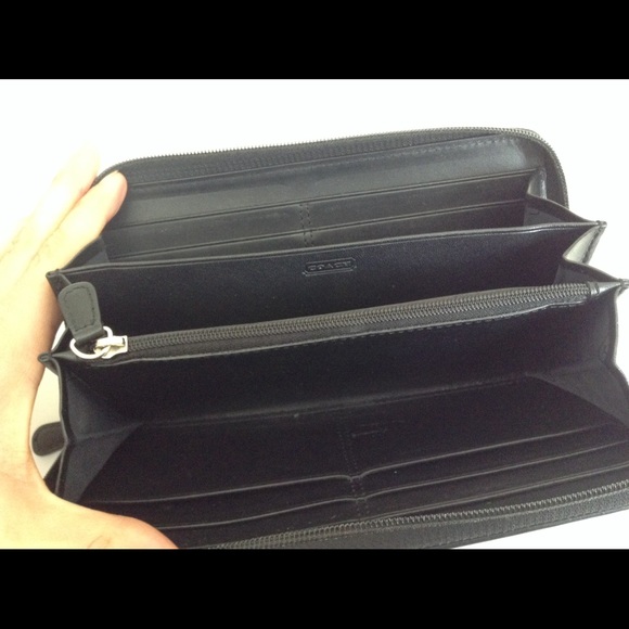 Sold - Picture 3 of 8